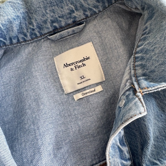 Denim Jacket with Pockets oversized XL - Picture 2 of 2